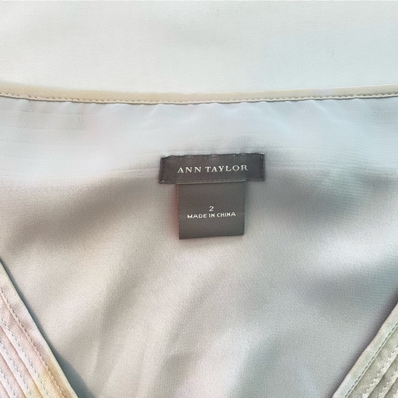 Ann Taylor | Tank Top | 92% Silk 8% Spandex | Size 2 - Picture 3 of 8